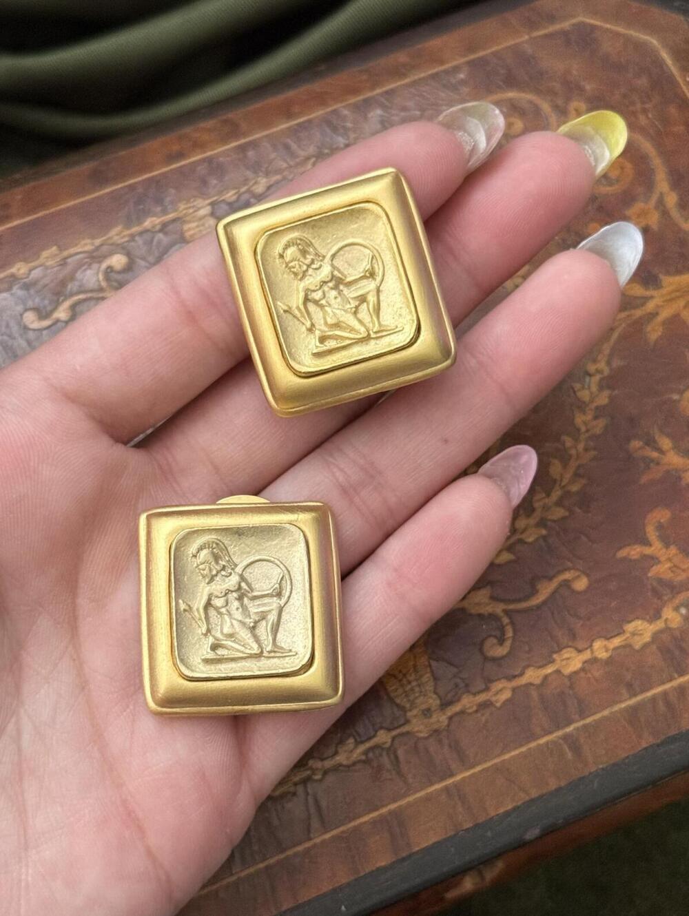 Vintage Style Gold Tone Coin like Intaglio Square Clip on Earrings